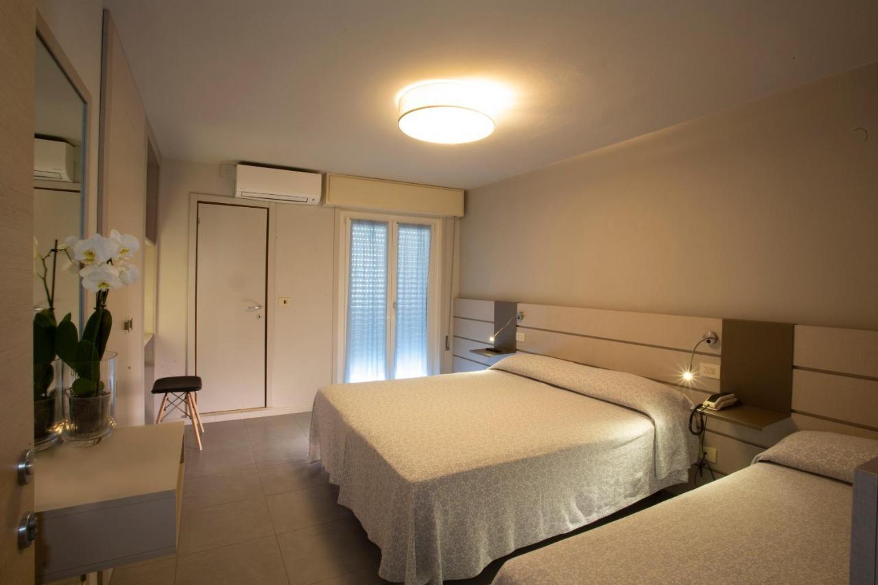Hotel Norma 米萨诺阿德里亚蒂科 外观 照片