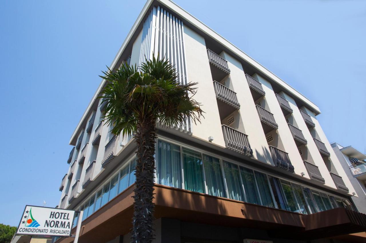 Hotel Norma 米萨诺阿德里亚蒂科 外观 照片