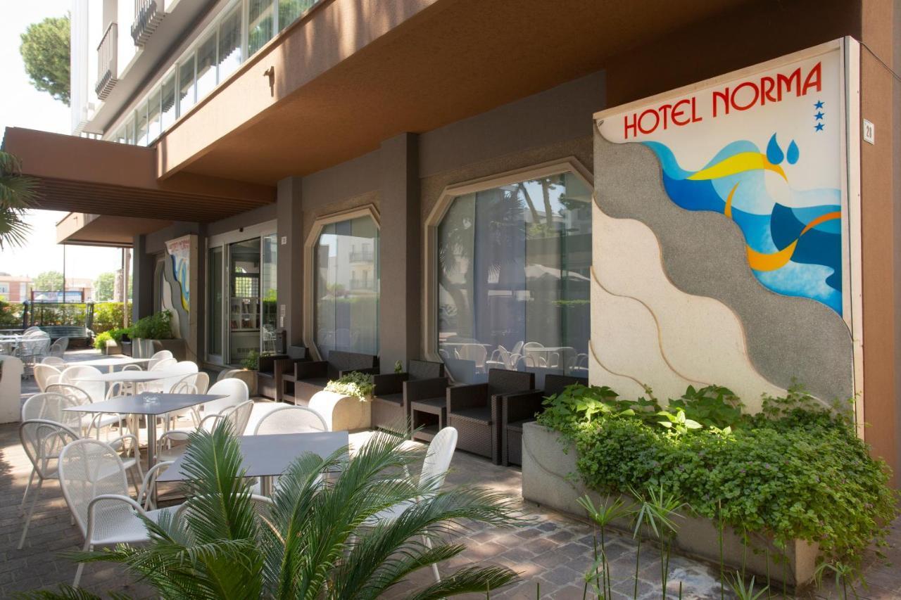Hotel Norma 米萨诺阿德里亚蒂科 外观 照片