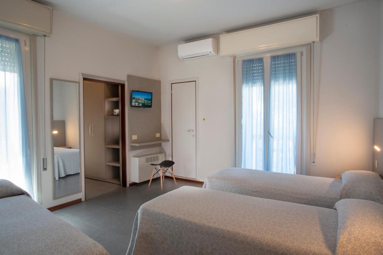 Hotel Norma 米萨诺阿德里亚蒂科 外观 照片