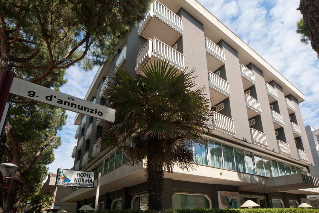 Hotel Norma 米萨诺阿德里亚蒂科 外观 照片